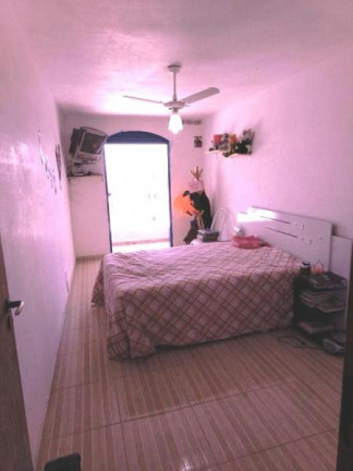 Imagem Casa com 3 Quartos à Venda, 300 m² em Vila Iapi - Taubaté Imagem Casa com 3 Quartos à Venda, 300 m² em Vila Iapi - Taubaté