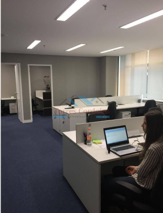 Imóvel Comercial à Venda, 100 m² em Cidade Monções - São Paulo