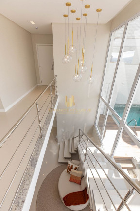Imagem Cobertura com 3 Quartos à Venda, 242 m² em Centro - Balneário Camboriú