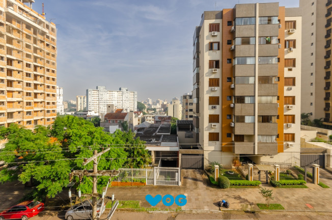 Imagem Imóvel com 2 Quartos à Venda, 72 m² em Petropolis - Porto Alegre