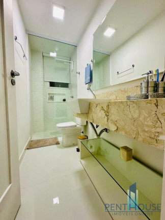Imagem Apartamento com 2 Quartos à Venda, 65 m² em Centro - Balneário Camboriú