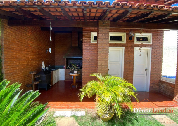Imagem Casa com 3 Quartos à Venda, 294 m² em Ibituruna - Montes Claros