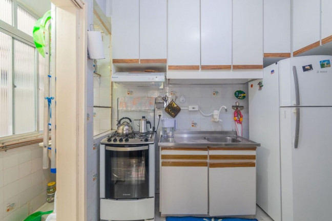 Imagem Imóvel com 3 Quartos à Venda, 64 m² em Vila Ipiranga - Porto Alegre Imagem Imóvel com 3 Quartos à Venda, 64 m² em Vila Ipiranga - Porto Alegre