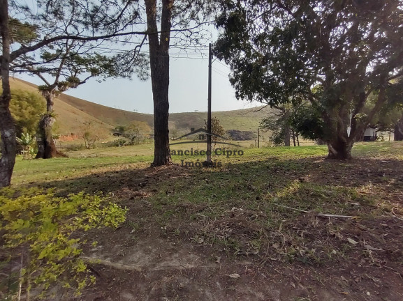 Imagem Imóvel com 3 Quartos à Venda, 1.548.800 m² em Centro - Piquete Imagem Imóvel com 3 Quartos à Venda, 1.548.800 m² em Centro - Piquete