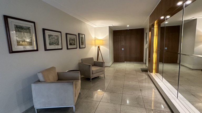 Imagem Apartamento com 3 Quartos à Venda, 129 m² em Itaim Bibi - São Paulo