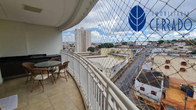 Imagem Apartamento com 3 Quartos à Venda, 135 m² em Maracanã - Anápolis Imagem Apartamento com 3 Quartos à Venda, 135 m² em Maracanã - Anápolis
