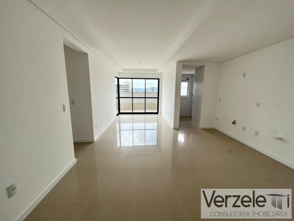 Imagem Apartamento com 3 Quartos à Venda, 76 m² em Estados - Balneário Camboriú Imagem Apartamento com 3 Quartos à Venda, 76 m² em Estados - Balneário Camboriú