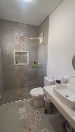Imagem Casa com 3 Quartos à Venda, 313 m²