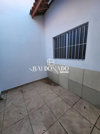 Imagem Casa com 3 Quartos para Alugar, em Centro - Extrema Imagem Casa com 3 Quartos para Alugar, em Centro - Extrema