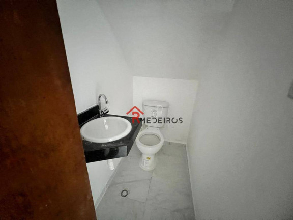 Imagem Sobrado com 2 Quartos à Venda, 50 m² em Vila Antártica - Praia Grande Imagem Sobrado com 2 Quartos à Venda, 50 m² em Vila Antártica - Praia Grande