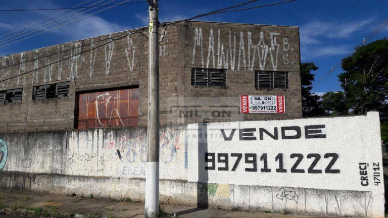 Galpão à Venda, 860 m² em Jardim Santana - Campinas