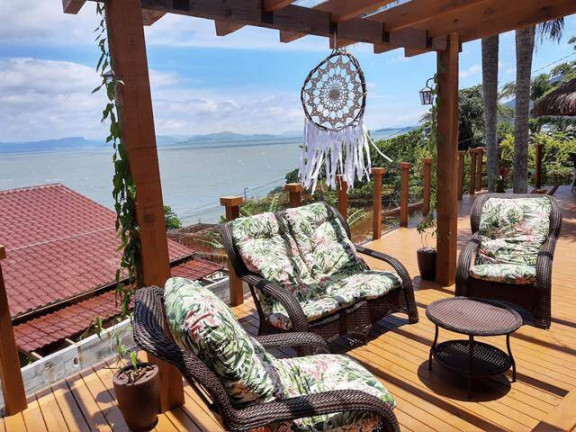 Imagem Casa com 3 Quartos à Venda, 550 m² em Ribeirão Da Ilha - Florianópolis Imagem Casa com 3 Quartos à Venda, 550 m² em Ribeirão Da Ilha - Florianópolis