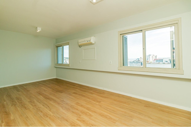 Imagem Apartamento com 1 Quarto à Venda, 30 m² em Centro Histórico - Porto Alegre Imagem Apartamento com 1 Quarto à Venda, 30 m² em Centro Histórico - Porto Alegre