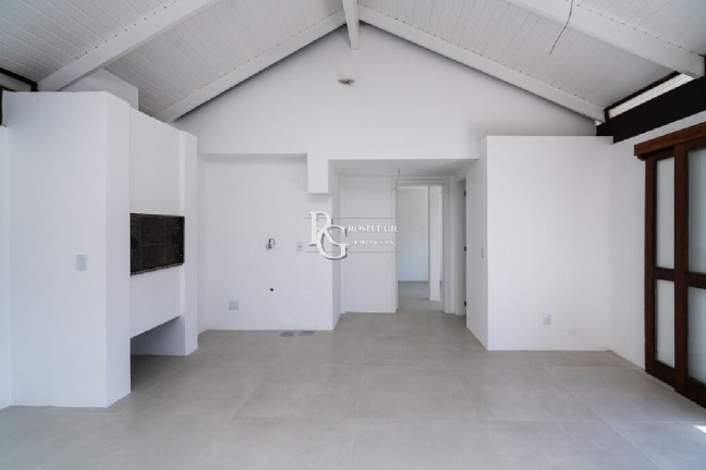Imagem Imóvel com 3 Quartos à Venda, 244 m² em Auxiliadora - Porto Alegre Imagem Imóvel com 3 Quartos à Venda, 244 m² em Auxiliadora - Porto Alegre