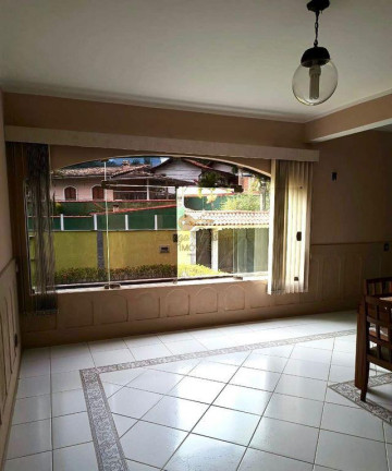 Imagem Casa com 4 Quartos à Venda, 232 m² em Corrêas - Petrópolis Imagem Casa com 4 Quartos à Venda, 232 m² em Corrêas - Petrópolis