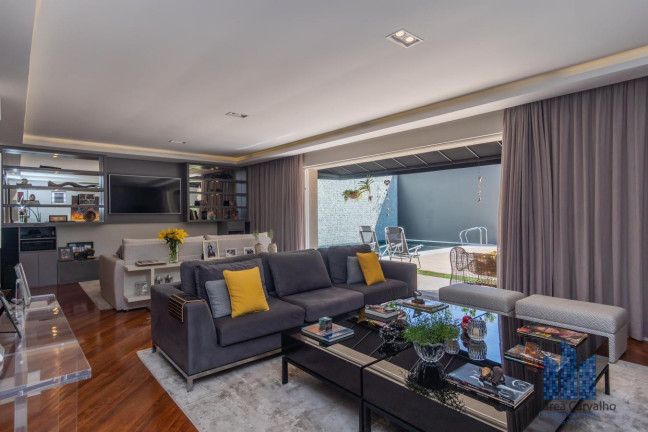 Imagem Casa com 5 Quartos à Venda, 720 m² em Pacaembu - São Paulo Imagem Casa com 5 Quartos à Venda, 720 m² em Pacaembu - São Paulo
