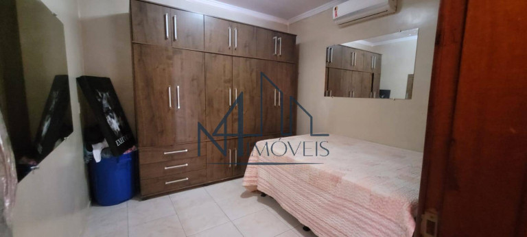 Imagem Casa com 3 Quartos à Venda, 300 m² em Vera Cruz - Aparecida De Goiânia Imagem Casa com 3 Quartos à Venda, 300 m² em Vera Cruz - Aparecida De Goiânia