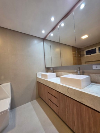 Imagem Casa com 3 Quartos à Venda, 284 m² em Santo Inácio - Curitiba Imagem Casa com 3 Quartos à Venda, 284 m² em Santo Inácio - Curitiba
