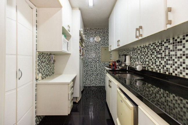 Imagem Imóvel com 2 Quartos à Venda, 97 m² em Vila Suzana - São Paulo Imagem Imóvel com 2 Quartos à Venda, 97 m² em Vila Suzana - São Paulo