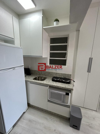 Imagem Apartamento com 1 Quarto à Venda, 40 m² em Centro - Florianópolis Imagem Apartamento com 1 Quarto à Venda, 40 m² em Centro - Florianópolis