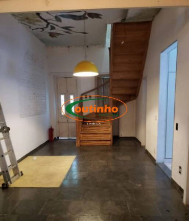 Imagem Casa com 6 Quartos à Venda, 312 m² em Tijuca - Rio De Janeiro Imagem Casa com 6 Quartos à Venda, 312 m² em Tijuca - Rio De Janeiro