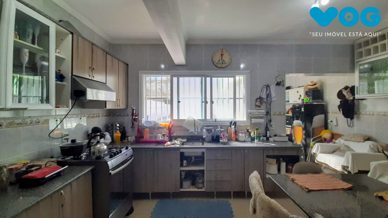 Imagem Casa com 3 Quartos à Venda, 171 m² em Teresópolis - Porto Alegre