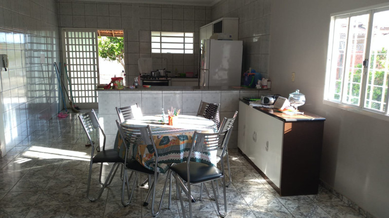 Imagem Casa com 5 Quartos à Venda, 300 m² em Lourival Parente - Teresina Imagem Casa com 5 Quartos à Venda, 300 m² em Lourival Parente - Teresina