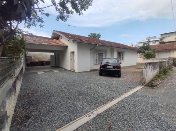 Casa com 3 Quartos à Venda, 141 m² em Costa E Silva - Joinville