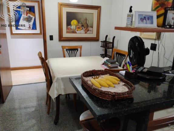 Imagem Imóvel com 4 Quartos à Venda, 450 m² em Icaraí - Niterói Imagem Imóvel com 4 Quartos à Venda, 450 m² em Icaraí - Niterói