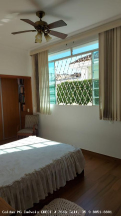 Imagem Casa com 7 Quartos à Venda, 420 m² em Floresta - Belo Horizonte Imagem Casa com 7 Quartos à Venda, 420 m² em Floresta - Belo Horizonte