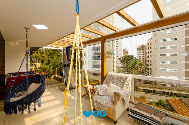Imagem Imóvel com 3 Quartos à Venda, 296 m² em Petrópolis - Porto Alegre