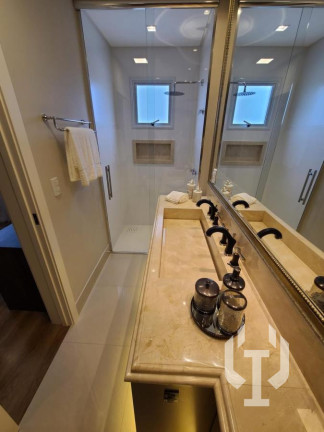 Imagem Apartamento com 4 Quartos à Venda, 255 m² em Meia Praia Imagem Apartamento com 4 Quartos à Venda, 255 m² em Meia Praia