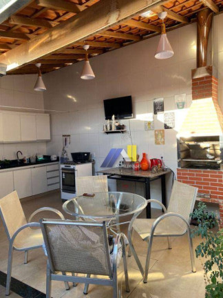 Casa com 3 Quartos à Venda, 140 m² em Recanto Dos Fernandes - Pouso Alegre