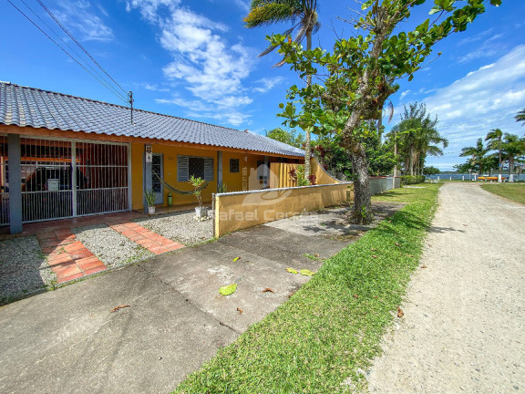 Imagem Casa com 2 Quartos à Venda, 720 m² em Pinheiros - Balneário Barra Do Sul Imagem Casa com 2 Quartos à Venda, 720 m² em Pinheiros - Balneário Barra Do Sul