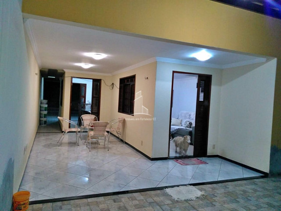 Imagem Casa com 4 Quartos à Venda, 220 m² em Cajazeiras - Fortaleza Imagem Casa com 4 Quartos à Venda, 220 m² em Cajazeiras - Fortaleza
