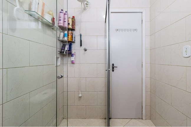 Imagem Imóvel com 2 Quartos à Venda, 65 m² em São Sebastião - Porto Alegre Imagem Imóvel com 2 Quartos à Venda, 65 m² em São Sebastião - Porto Alegre