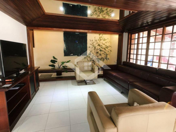 Imagem Casa com 5 Quartos à Venda, 720 m² em Piratininga - Niterói Imagem Casa com 5 Quartos à Venda, 720 m² em Piratininga - Niterói