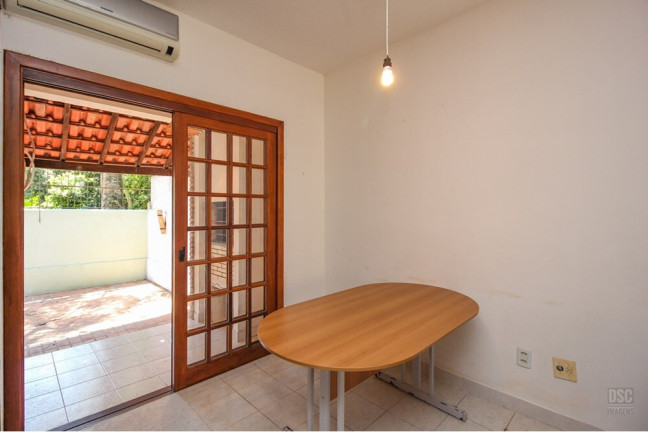 Imagem Casa de Condomínio com 2 Quartos à Venda, 95 m² em Cavalhada - Porto Alegre Imagem Casa de Condomínio com 2 Quartos à Venda, 95 m² em Cavalhada - Porto Alegre