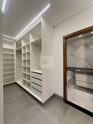 Imagem Casa com 3 Quartos à Venda, 198 m² em Setor Garavelo - Aparecida De Goiânia Imagem Casa com 3 Quartos à Venda, 198 m² em Setor Garavelo - Aparecida De Goiânia