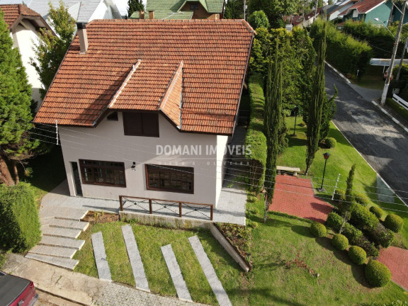 Imagem Casa com 4 Quartos à Venda, 190 m² em Região Do Alto Do Capivari - Campos Do Jordão Imagem Casa com 4 Quartos à Venda, 190 m² em Região Do Alto Do Capivari - Campos Do Jordão