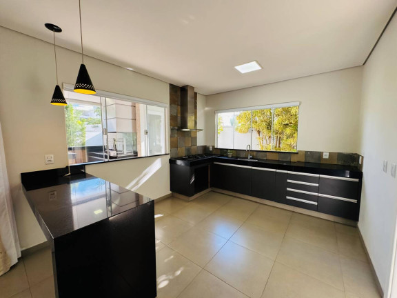 Imagem Casa com 3 Quartos à Venda, 452 m² em São João Da Boa Vista Imagem Casa com 3 Quartos à Venda, 452 m² em São João Da Boa Vista