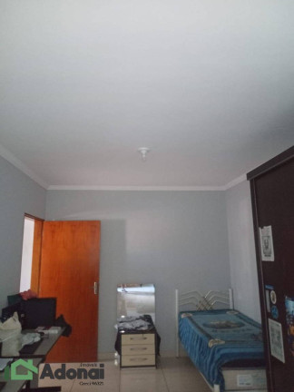 Imagem Casa com 2 Quartos à Venda, 223 m² em Vila M Genoveva - Jundiaí Imagem Casa com 2 Quartos à Venda, 223 m² em Vila M Genoveva - Jundiaí