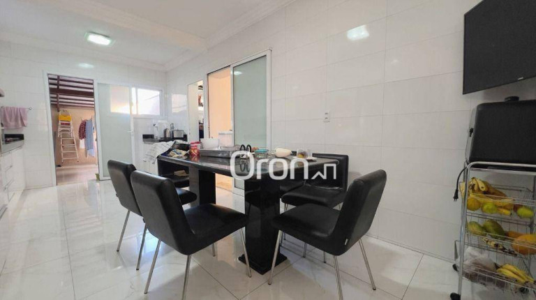 Imagem Sobrado com 4 Quartos à Venda, 280 m² em Setor Leste Universitário - Goiânia Imagem Sobrado com 4 Quartos à Venda, 280 m² em Setor Leste Universitário - Goiânia