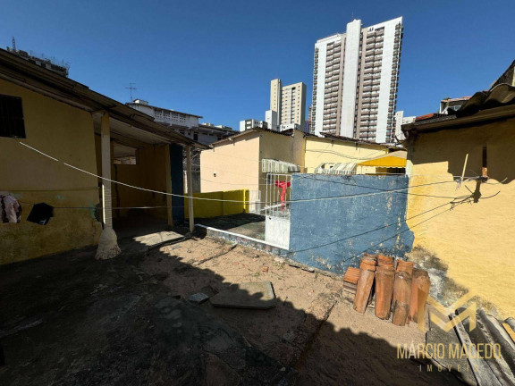 Imagem Casa com 10 Quartos à Venda, 220 m² em Meireles - Fortaleza Imagem Casa com 10 Quartos à Venda, 220 m² em Meireles - Fortaleza