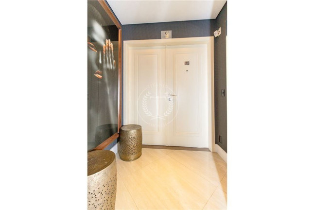 Imagem Apartamento com 3 Quartos à Venda, 187 m² em Moema - São Paulo Imagem Apartamento com 3 Quartos à Venda, 187 m² em Moema - São Paulo
