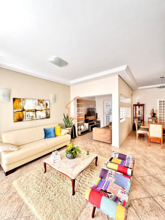 Imagem Casa com 4 Quartos à Venda, 213 m² em Parque Residencial Murayama I - Mogi Mirim Imagem Casa com 4 Quartos à Venda, 213 m² em Parque Residencial Murayama I - Mogi Mirim