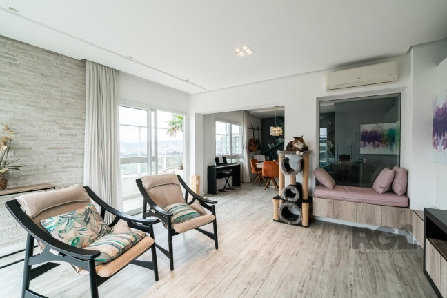 Imagem Cobertura com 3 Quartos à Venda, 231 m² em Petrópolis - Porto Alegre Imagem Cobertura com 3 Quartos à Venda, 231 m² em Petrópolis - Porto Alegre