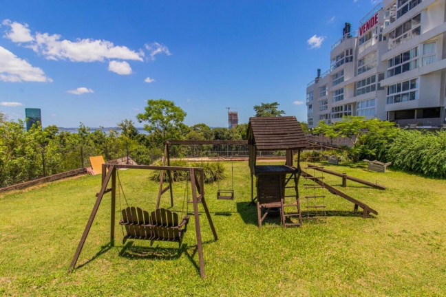 Imagem Imóvel com 3 Quartos à Venda, 277 m² em Cristal - Porto Alegre Imagem Imóvel com 3 Quartos à Venda, 277 m² em Cristal - Porto Alegre