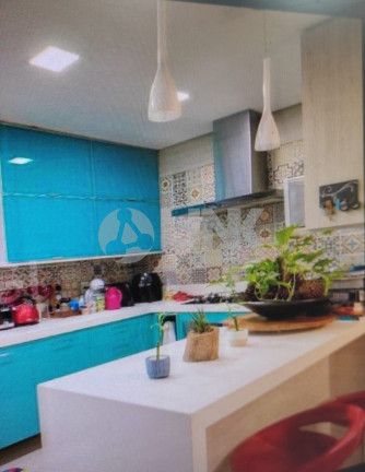 Imagem Imóvel com 4 Quartos à Venda, 283 m² em Ipanema - Porto Alegre Imagem Imóvel com 4 Quartos à Venda, 283 m² em Ipanema - Porto Alegre