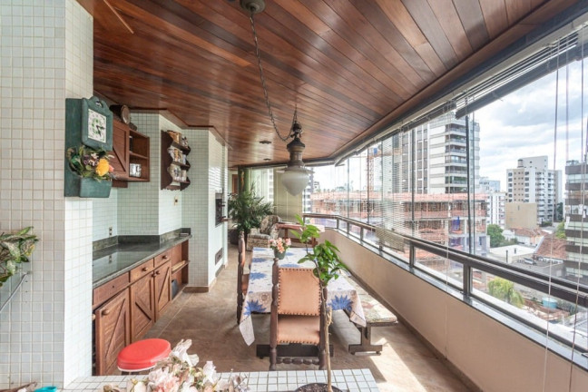 Imagem Imóvel com 4 Quartos à Venda, 352 m² em Moinhos De Vento - Porto Alegre Imagem Imóvel com 4 Quartos à Venda, 352 m² em Moinhos De Vento - Porto Alegre